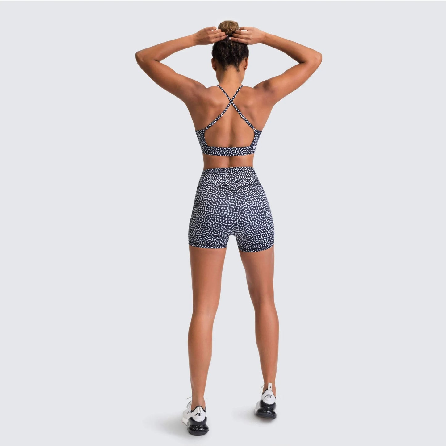 Women’s Yoga Set – Seamless Bra + Shorts Workout Outfit