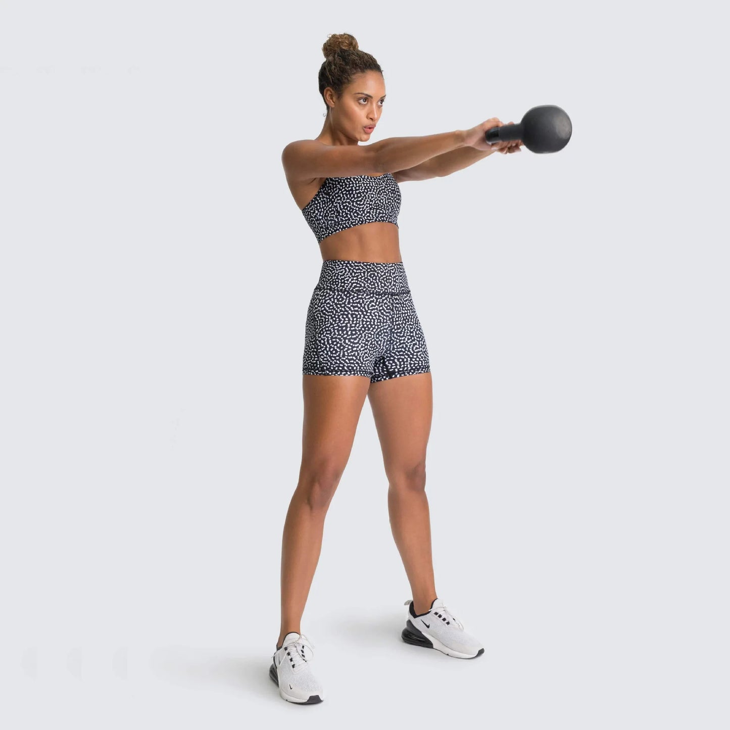 Women’s Yoga Set – Seamless Bra + Shorts Workout Outfit