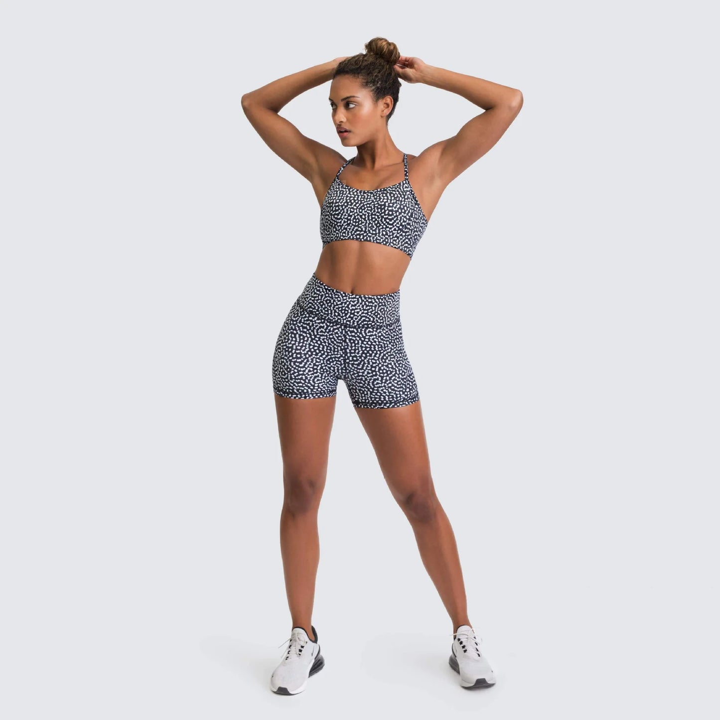 Women’s Yoga Set – Seamless Bra + Shorts Workout Outfit