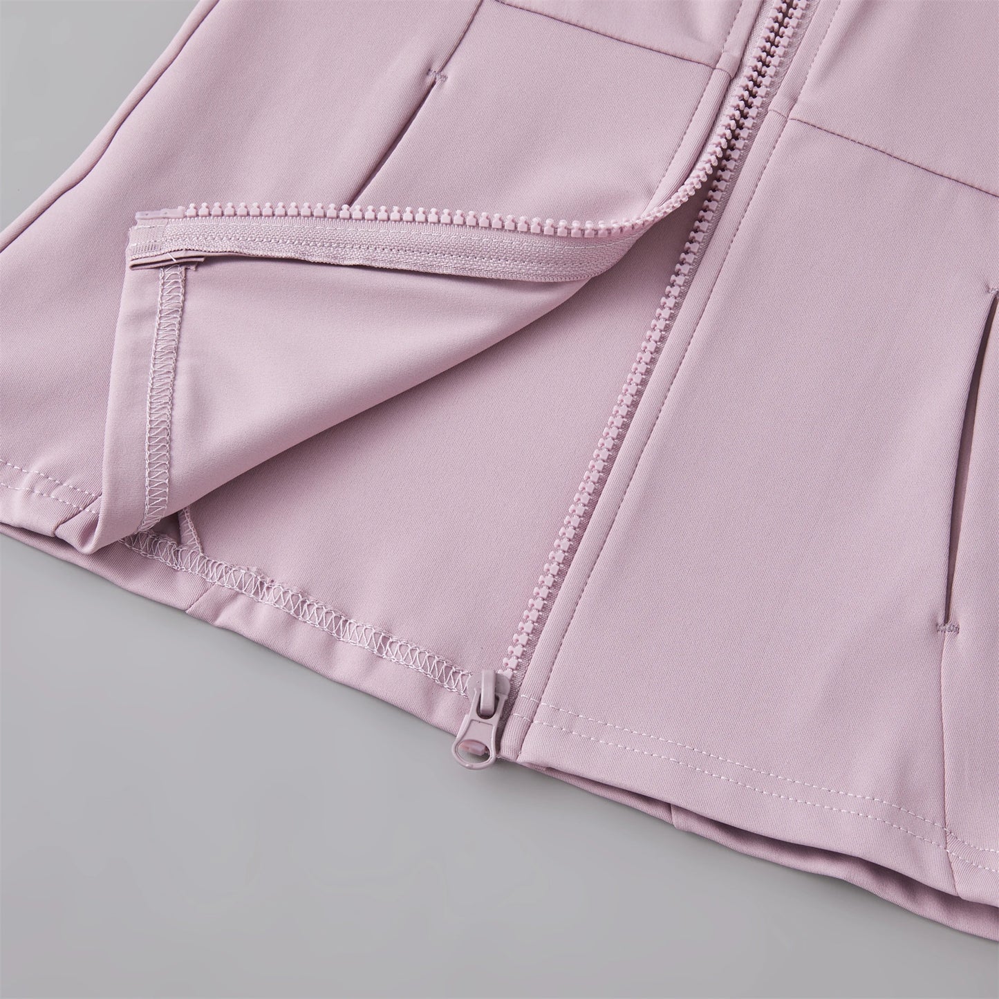 Women’s Sports Windbreaker – Long Sleeve Workout Top