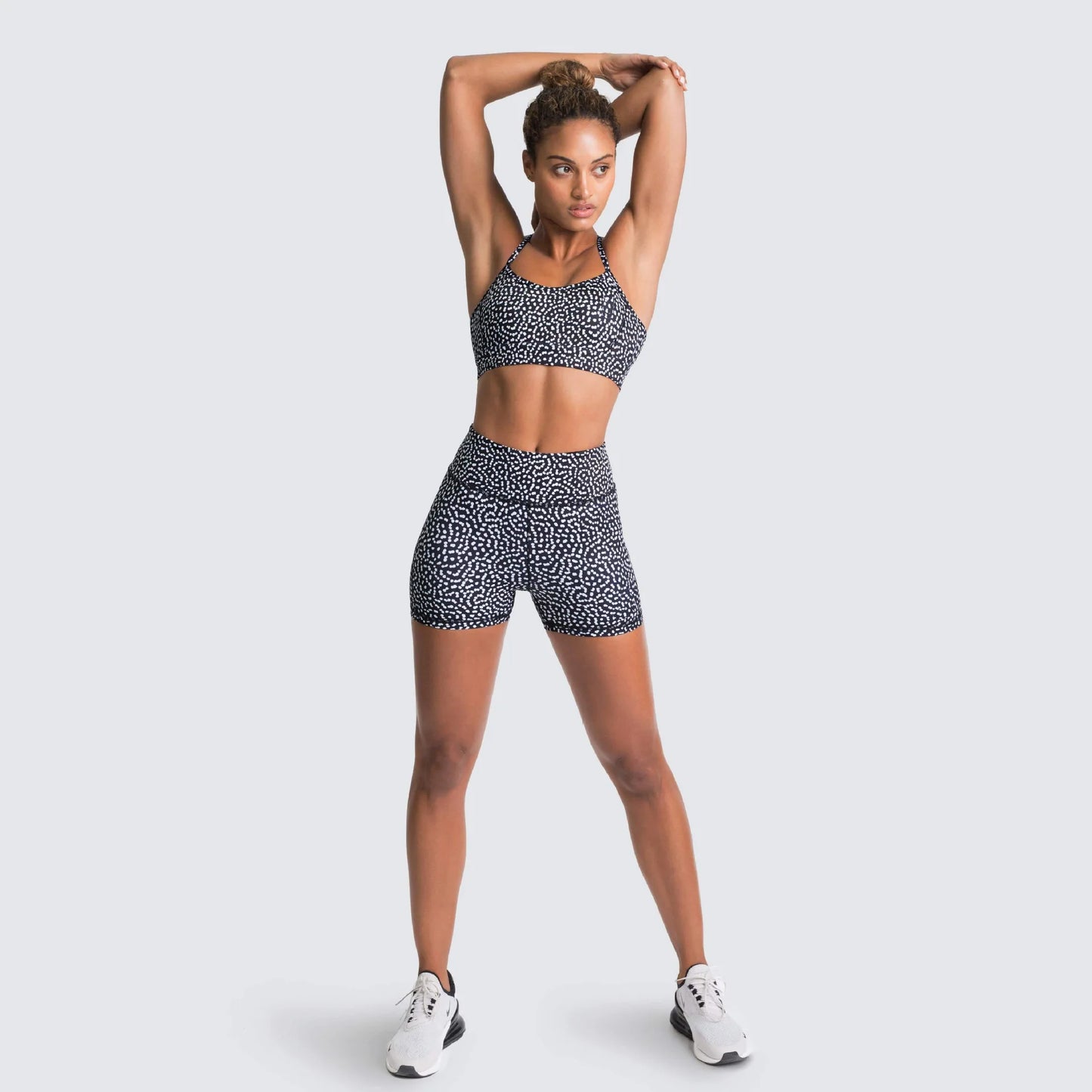 Women’s Yoga Set – Seamless Bra + Shorts Workout Outfit