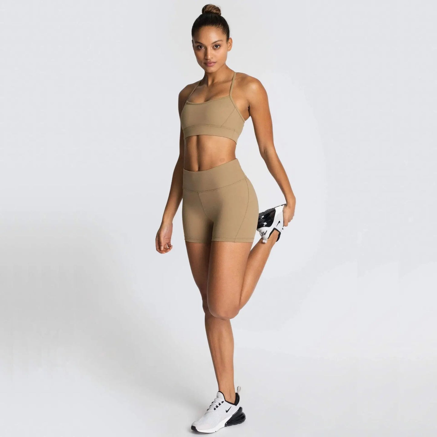 Women’s Yoga Set – Seamless Bra + Shorts Workout Outfit